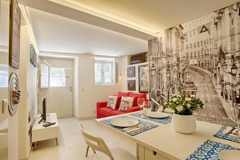 Bmyguest - Alfama Boutique Apartment Lisbona Esterno foto