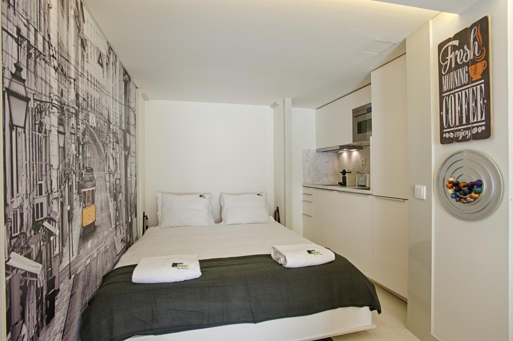 Bmyguest - Alfama Boutique Apartment Lisbona Esterno foto
