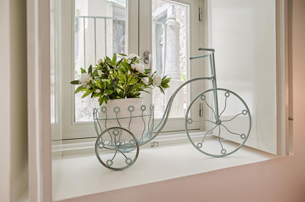 Bmyguest - Alfama Boutique Apartment Lisbona Esterno foto